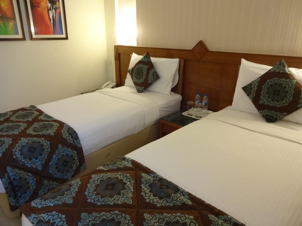 J P Cordial Hotell Bangalore Eksteriør bilde