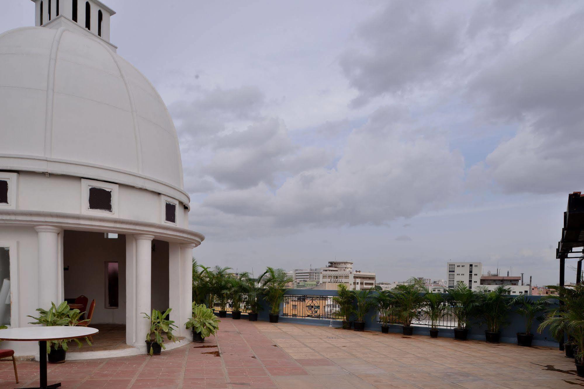 J P Cordial Hotell Bangalore Eksteriør bilde