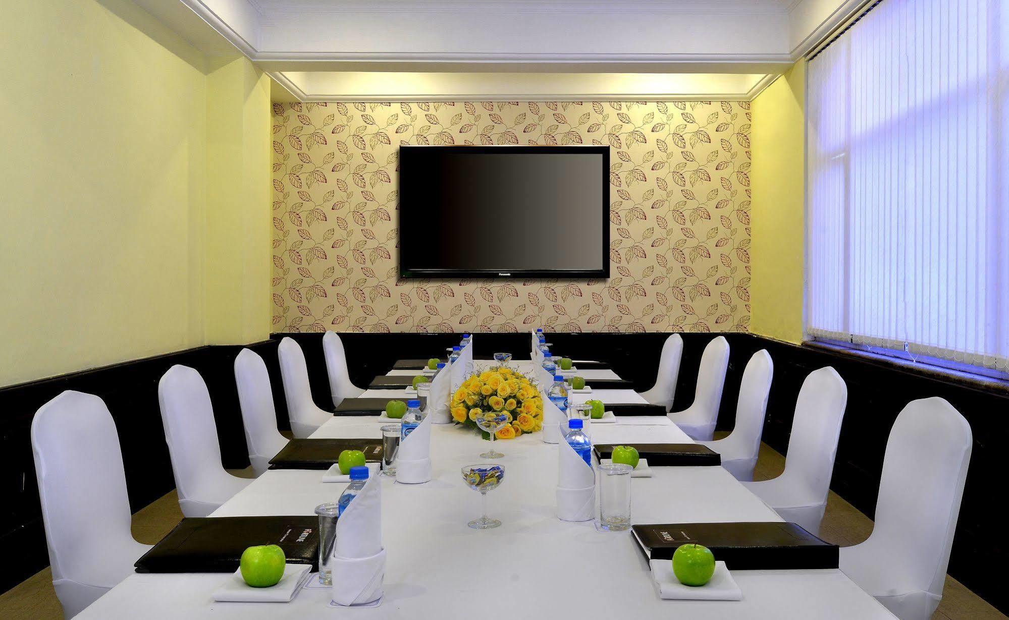 J P Cordial Hotell Bangalore Eksteriør bilde